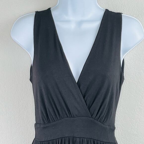 Fraiche by J Black Sleeveless Wide Leg V-Neck Capri Jersey Jumpsuit XS/Small - Picture 5 of 15